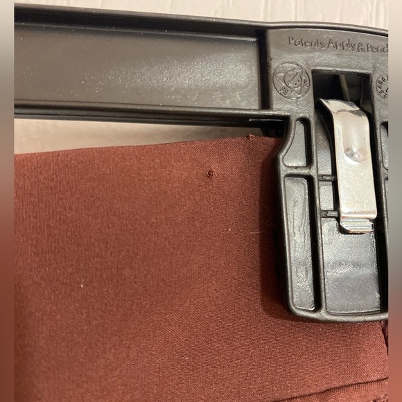 Athleta Brooklyn Lined Stretchy Pockets Burgundy Elastic Joggers Size 10 - Picture 15 of 15